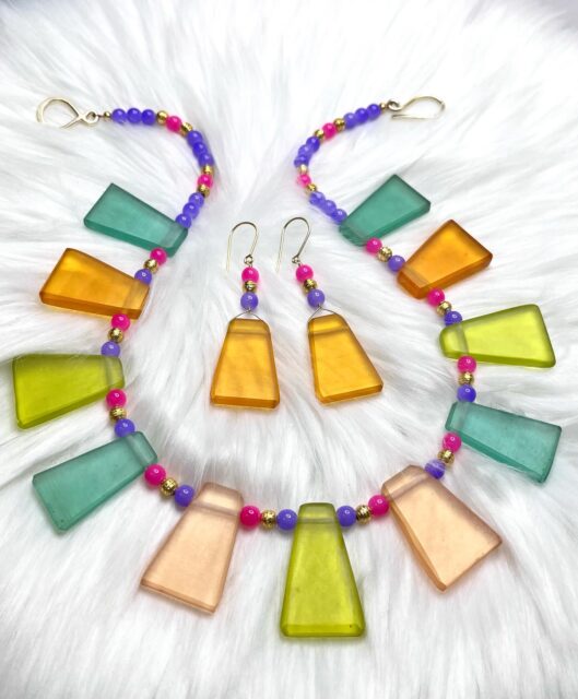 🩷🧡💚
I was asked to custom design a beautiful jewelry set to be a part of the Montclair Art Museum’s Art in Bloom silent auction coming up in the spring. You can see the color palette I was given to work with in the second photo. This is the colorful set I came up with. 
When I first began my career as a jewelry artist over 20 years ago, I lived in Montclair, NJ. The Montclair Art Museum carried my work and I participated in a lot of shows with the museum. For many years they had a massive banner which hung on the museum of one of my turquoise necklaces. I loved being a part of the Montclair community. My wife even worked at the museum in fundraising. This event Art in Bloom was always a favorite of mine to attend and be a part of. Hope you like what I came up with!
🌺🌷🌸 
#montclairartmuseum #montclairartist #artinbloom #zacharybloomjewelry #springnecklace