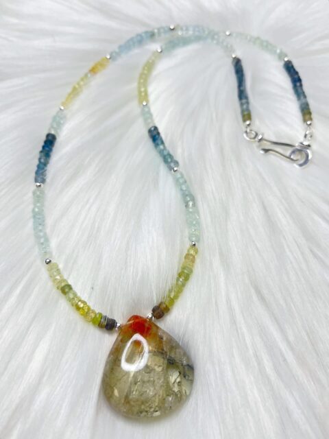💛🩵💚
SUPER RARE 100% natural African sunstone & aquamarine pendant combined with stunning all natural faceted aquamarine shaded gemstones and sterling silver accents. This is quite a special piece that is most definitely one-of-a-kind. The necklace is approximately 21 inches in length.
Please DM me for price, video, and all questions.😊
#aquamarinesunstone #aquamarinenecklace #raregemstones #zacharybloomjewelry #designerjewelry
