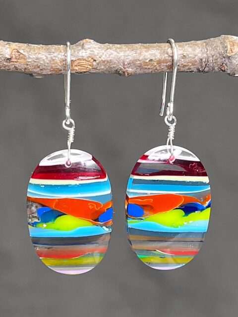 🏄‍♂️🏄‍♀️🏄
Love this pair of SURFITE!
DM me for details on this hand-shaped up-cycled surfboard resin pair of earrings.😍
#surfite #surfstone #surfiteearrings #zacharybloomjewelry #glassingsurfboards