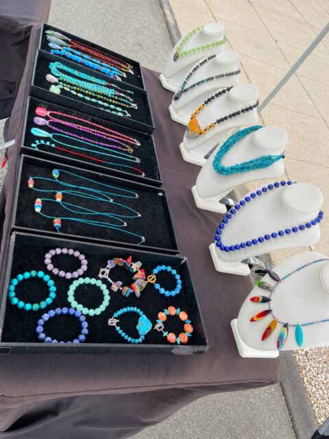 ‼️‼️‼️ 
I am here in Somers Point, NJ at BayFest today and so is the crazy winds! And there is definitely some possible rain later. I braved the wind & cold this morning and did a simple booth set-up with the hopes to make it through the day without blowing away!🤣
My space is 7-29 on Bay Ave right at Gibbs Ave. come see me if you plan to walk the show.😍
#bayfest #somerspointnj #somerspointbayfest #zacharybloom #surfite