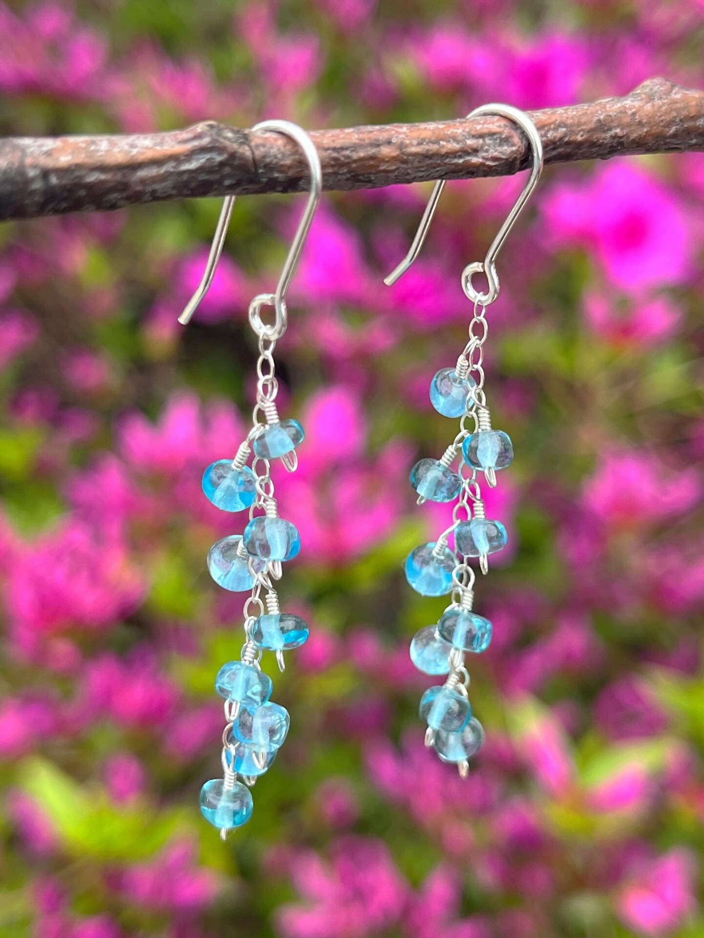 🩵😍🩵
What a beautiful cascading pair of top quality Paraiba blue apatite earrings on sterling silver chain. 
DM me for details.😉
🏝️😍🏝️ 
#apatite #apatitejewelry #zacharybloomjewelry #paraibablue #apatiteearrings