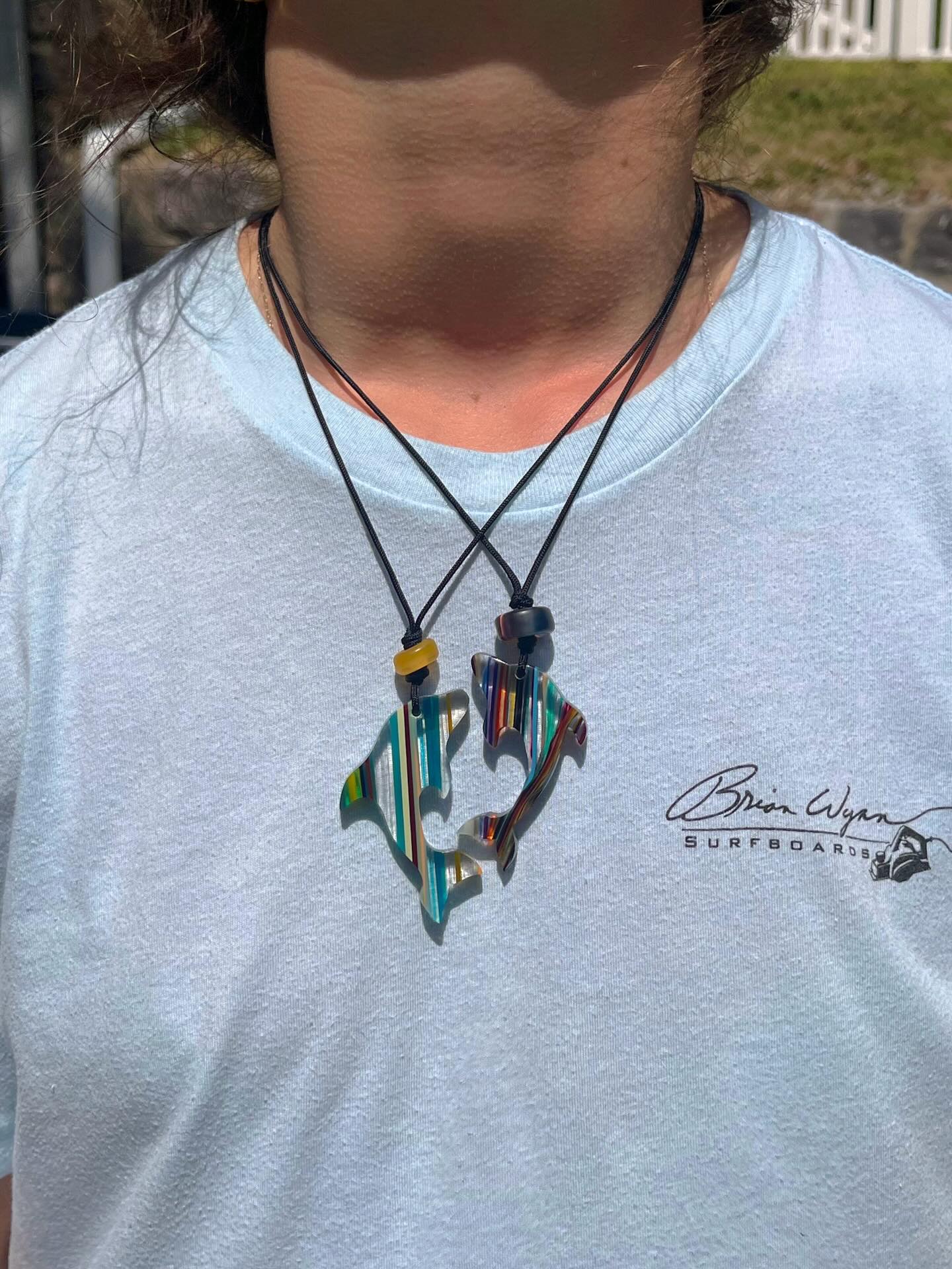 ๐๐โโ๏ธ๐โโ๏ธ
My 14 year old daughter loves to wear my T-shirts these days.๐๐ฅฐ
So her payment to dad was doing a quick modeling job after school. Sheโs rockinโ two of my hand-shaped SURFITE dolphin necklaces in this photo. These both have hand-shaped SURFITE beads on them and they both are adjustable on paracord. No problem to swim in the ocean with these! So the T-shirt she grabbed this morning is from my buddy Brian Wynn Surfboards. Heโs a well known shaper down the shore. And it just so happens that both of these dolphin necklaces are made with resin I collected from Brianโs glassing room. Definitely check out his hand-shaped surfboards here:
@wynn_surfboards
@galaxsea_glassing
#wynnsurfboards #surfboardglassing #surfite #surfitejewelry #zacharybloomjewelry