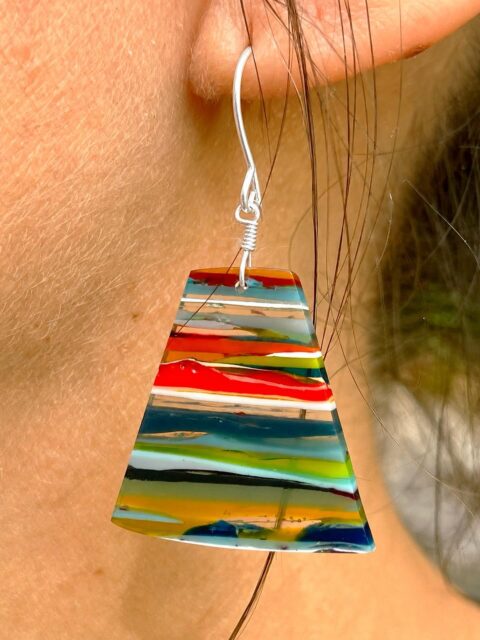 πββοΈπββοΈπ
So lightweight & so unique. Every single pair of SURFITE earrings is one-of-a-kind and all hand-shaped from leftover surfboard resin I personally collect from surfboard shapers on the Jersey Shore, across the country, and beyond.π
#surfite #surfiteearrings #surfitejewelry #zacharybloomjewelry #surfboardresin