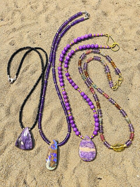 πππ
To all the lovers of purple out there!
These four gorgeous top quality one-of-kind gemstone necklaces are available for purchase. DM me and I can show you info dial pics & video of just how beautiful each one of these are.π
#gemstonenecklace #purplepassion #purpleloverscommunity #zacharybloomjewelry #lapidaryjewelry