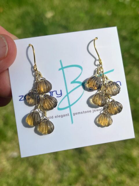 ๐คฉ๐คฉ๐คฉ
Carved citrine shell earrings!
So lovely and perfect for summer.
๐ฅฐ
#citrine #carvedgemstone #citrineearrings #zacharybloomjewelry #shellearrings