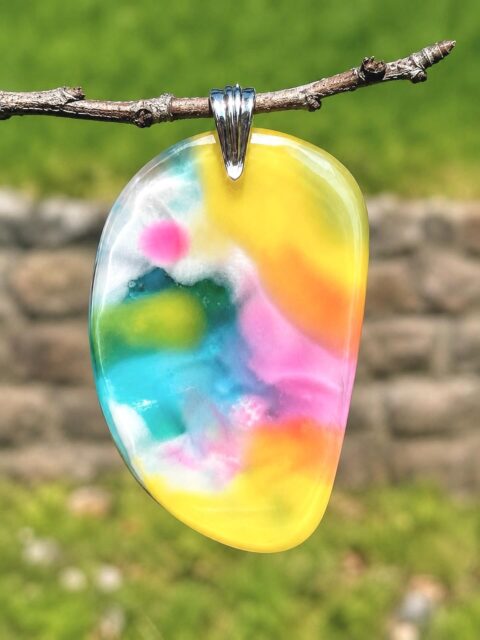 🏄♂️🏄♀️🏄
Just finished shaping this SURFITE pendant. What do ya think?
😜
#surfite #surfitejewelry #lapidaryjewelry #zacharybloomjewelry #surfboardart