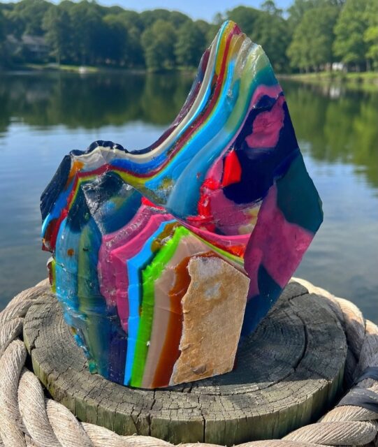 🏄‍♂️🏄🏄‍♀️
“LAYERS OF STOKE”
This raw SURFITE SCULPTURE I made out of a massive chunk of leftover surfboard resin is coming with me to be shown off at the Narragansett Art Festival this weekend. Maybe someone will decide to own an incredible piece of surf culture for their home.😜
#surfite #surfsculpture #surfiterough #zacharybloomdesigns #surfboardglassing