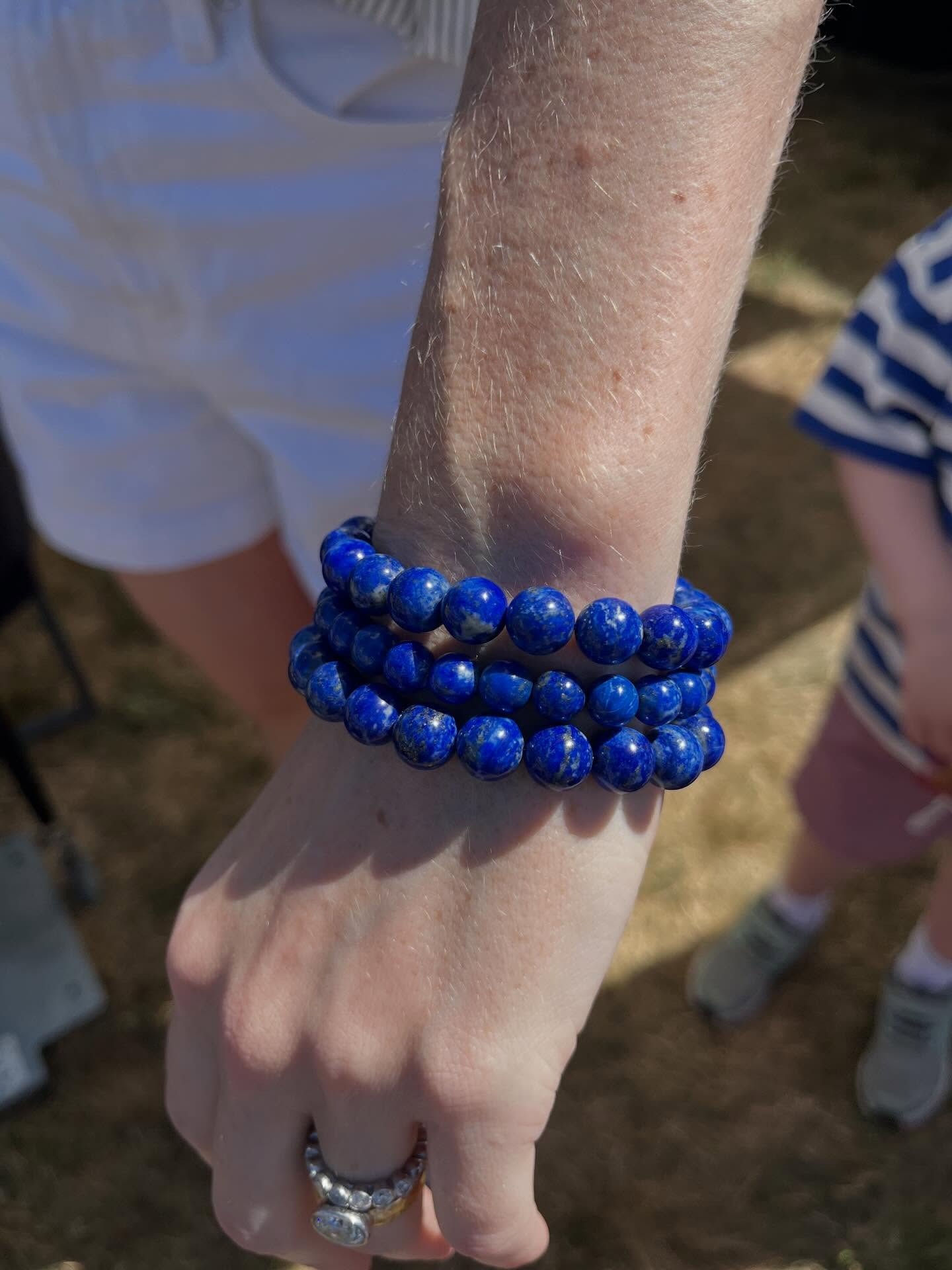 ๐๐ฑ๐
Triple stack natural lapis lazuli bracelets look so good together. I am so excited to be participating in this amazing show this weekend. I was invited to exhibit at the 43rd Annual Narragansett Art Festival this coming Saturday & Sunday in Rhode Island put on by the Rotary Club of Wakefield. This show takes place at Veteranโs Park & Gazebo Field at the iconic Towers overlooking Narragansett Beach. My booth space is number 33. If you live in Rhode Island this show is a must see with extremely talented artists.๐
#narragansettri #narragansettbeach #rhodeislandartist #zacharybloomjewelry #surfite