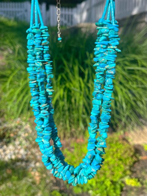 π©΅π±π©΅
Four strand natural turquoise necklace with added extender to wear various lengths. This is such a beautiful color of turquoise. You can wear this piece with a twist or let the strands fall freely. Definitely DM me for details on this beauty.π
#turquoisenecklace #turquoisejewelry #zacharybloomjewelry #boldneckpiece #multistrandnecklace
