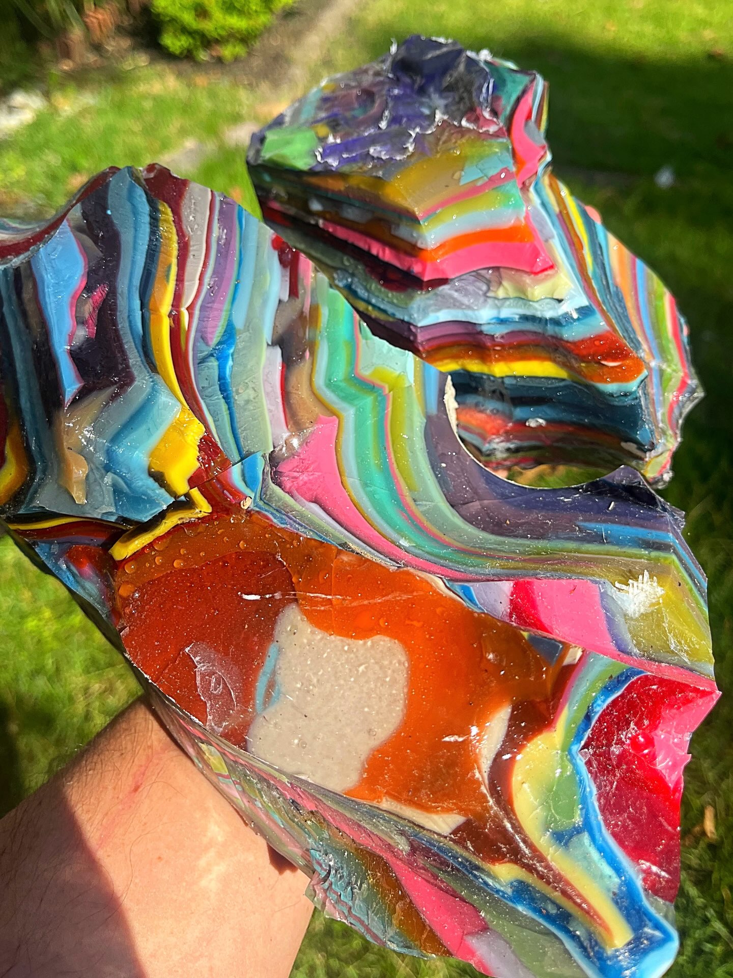 ๐๐โโ๏ธ๐โโ๏ธ
๐ฑ๐ฑ๐ฑ
Oh the things that will be made with these INCREDIBLE chunks of leftover surfboard resin. Stay tuned to gorgeous SURFITE designs coming in the near future.๐
#surfite #surfiterough #surfresin #surfrock #zacharybloomdesigns