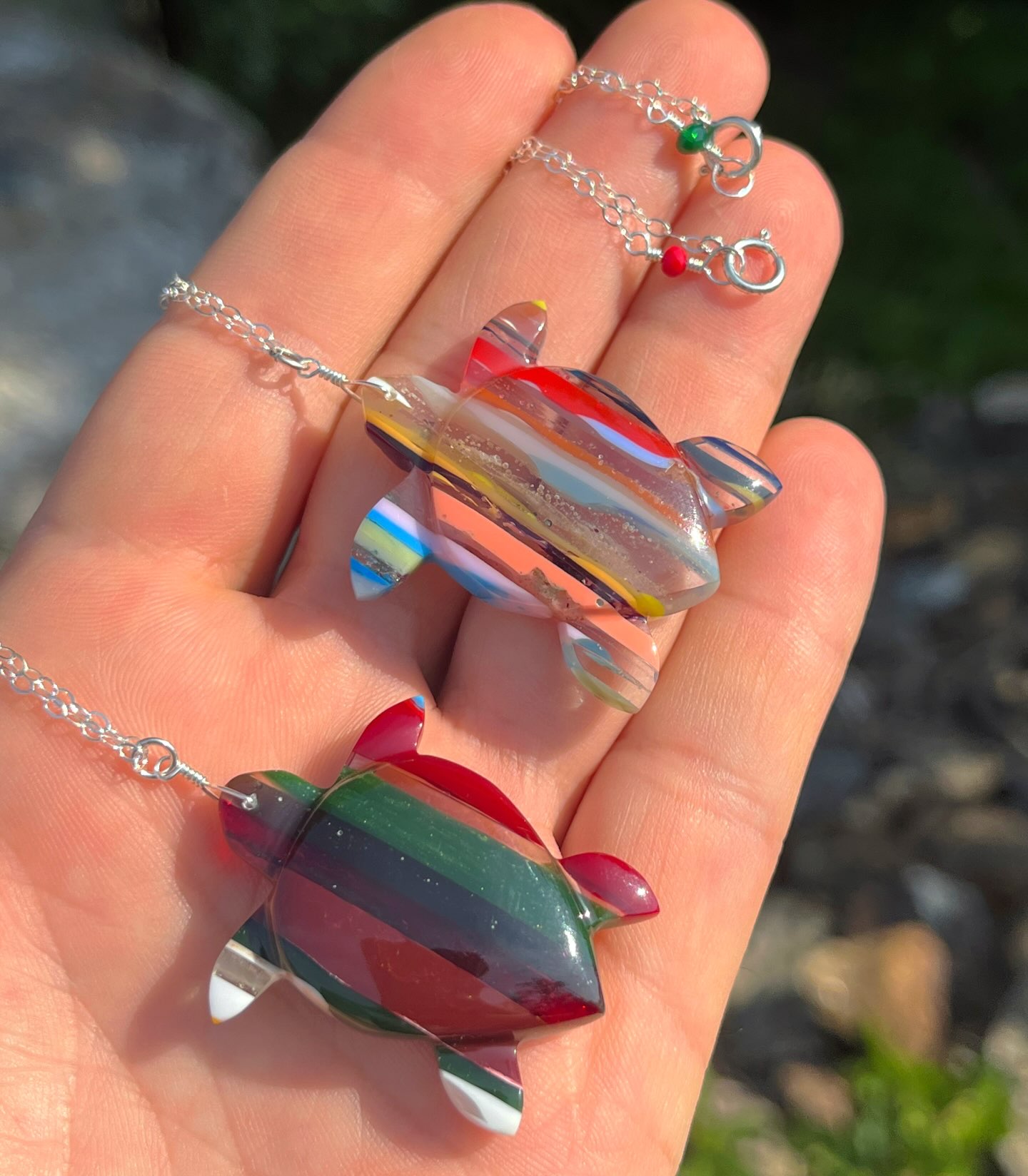 ๐โโ๏ธ๐โโ๏ธ๐
Arenโt these guys super fun!?!
Hand-shaped SURFITE sea turtle necklaces on sterling silver chain. These both were made from recycled surfboard resin I collected from surfboard shapers on the Jersey Shore. DM me if interested.๐ฅฐ
#surfite #surfitenecklace #seaturtlenecklace #handshaped #zacharybloomjewelry