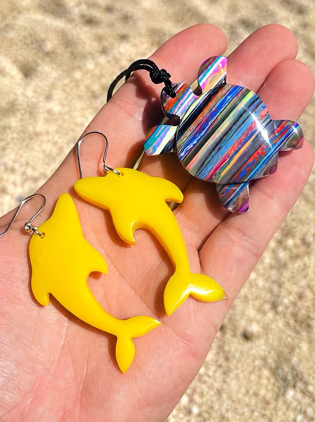 πββοΈππββοΈ
This BOLD SURFITE order ships out today. Always so grateful to fulfill your jewelry desiresβ¦letβs talk, Iβm just a DM away!π
#surfite #surfitejewelry #seaturtlejewelry #dolphinjewelry #zacharybloomjewelry