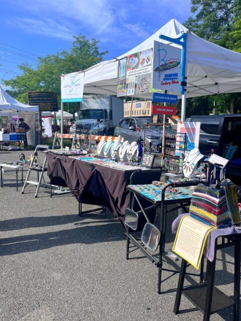πππ
9-2pm today at the Ramsey Farmers Market in Ramsey, NJ. Come on out if you are in the area.π
#ramseyfarmersmarket #ramseynj #zacharybloomjewelry #njfarmersmarket #surfitejewelry