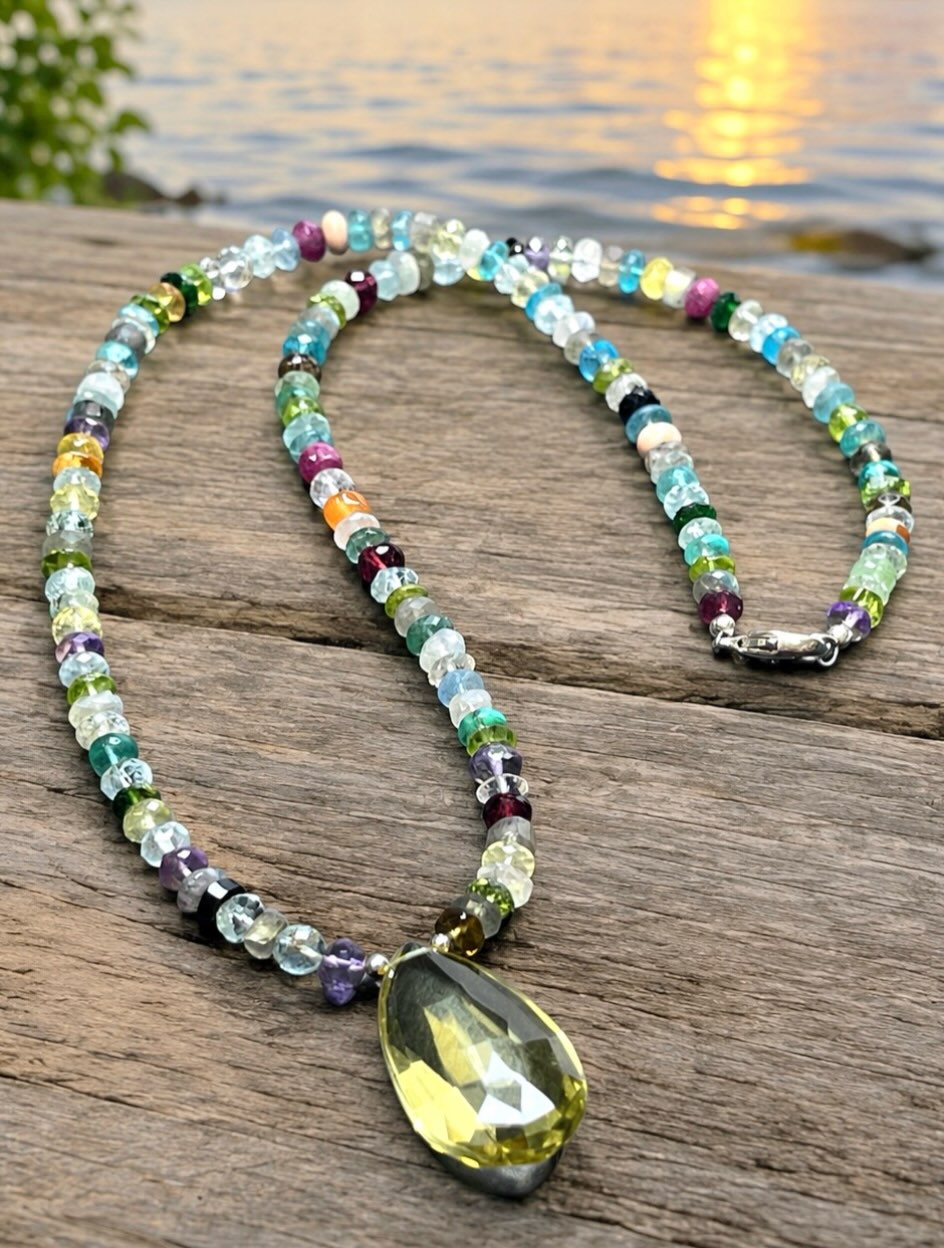 π±π±π±
Oh Iβm absolutely lovinβ this one!
How about you???π
Amethyst, peridot, citrine, aquamarine, labradorite, garnet, tourmaline, apatite, rainbow moonstone, topaz, lemon quartz, ruby, carnelian, etcβ¦
DM me for price and questions.
π₯°
#eclecticmix #gemstonenecklace #zacharybloomjewelry #oneofakindnecklace #denvillenj