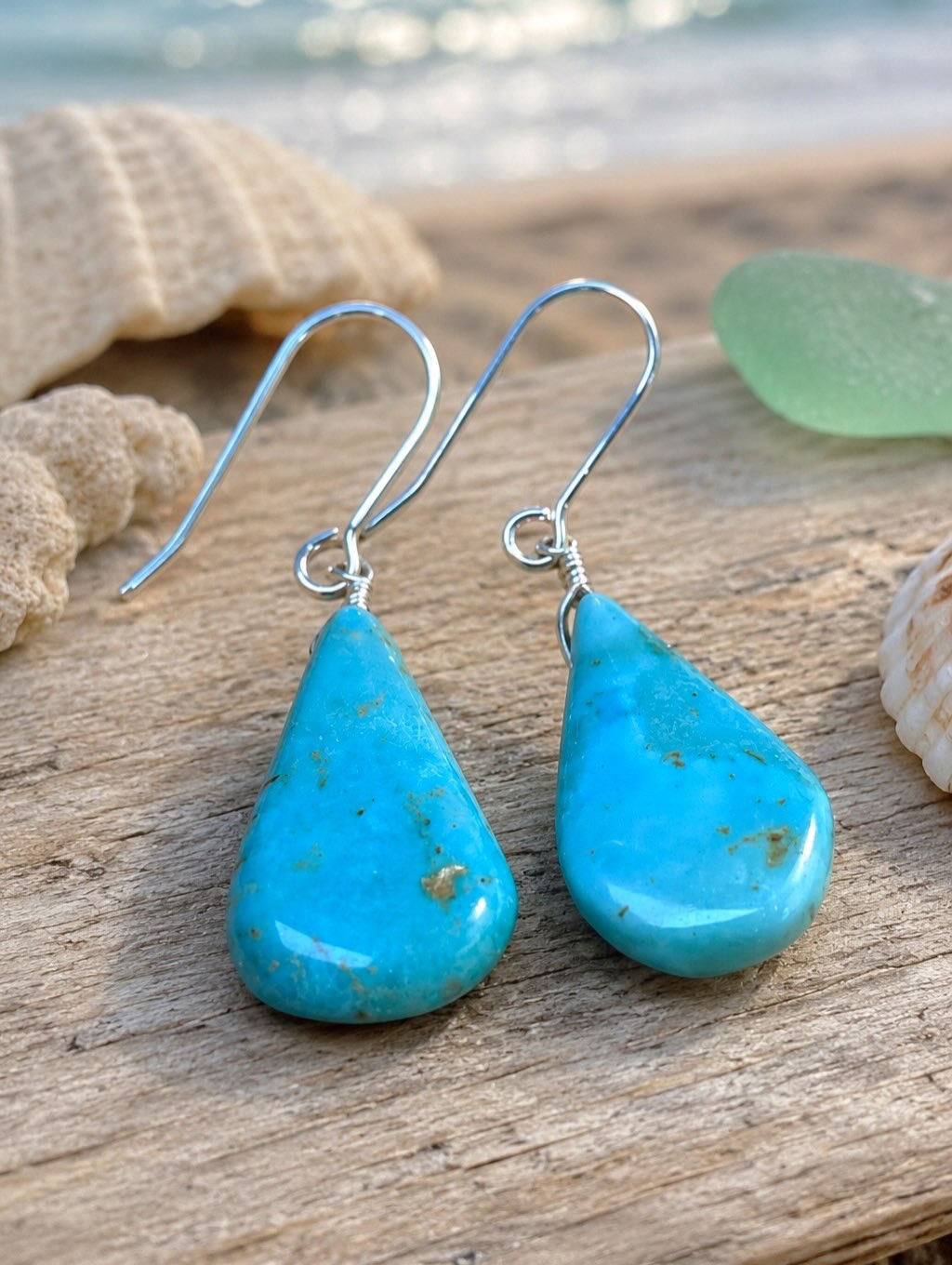 🩵😍🩵
TURQUOISE TUESDAY!
Sometimes all ya need is just a sweet pair of natural turquoise earrings to lift your spirits…😜
DM me for more pics and videos of these beauties.
@turquoise_and_more 
🥰
#turquoiseearrings #naturalturquoise #zacharybloomjewelry #turquoisetuesday #teardropearrings