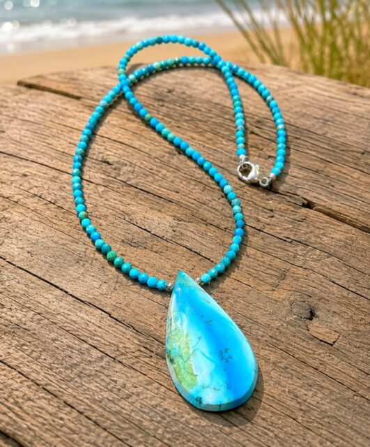 🩵😍🩵
TURQUOISE TUESDAY!
Sometimes all ya need is just a sweet necklace of natural turquoise to lift your spirits…😜
DM me for more pics and videos of this gorgeous beauty.
@turquoise_and_more 
🥰
#turquoiseearrings #naturalturquoise #zacharybloomjewelry #turquoisetuesday #teardropearrings