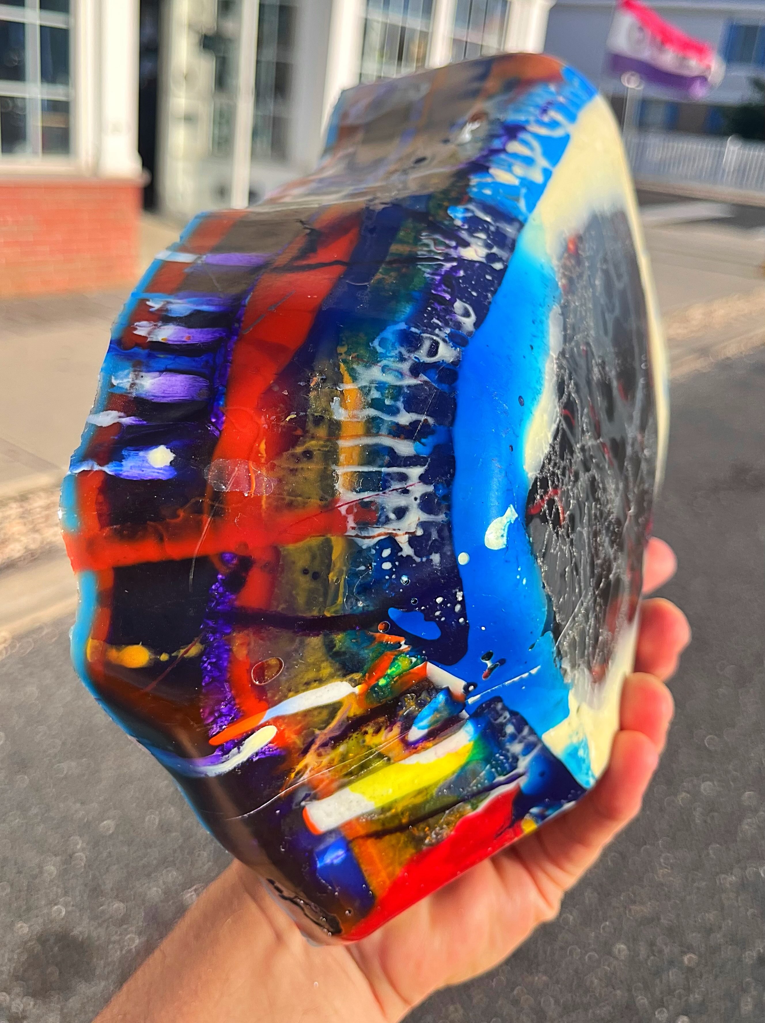 🏄🏄♀️🏄♂️
Just picked up this gorgeous mystery block of leftover surfboard resin. I can’t wait to see what surprises are waiting inside this chunk. Definitely stay tuned!😍
#stokesurfboards #surfite #surfiterough #zacharybloomdesigns #glassingsurfboards