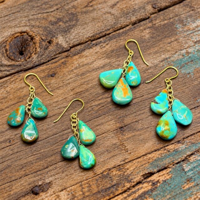 💚😱💚
Just finished up two pairs of natural blue green turquoise earrings. What gorgeous colors each piece has. Definitely DM me for details on either pair.😜
#turquoiseearrings #greenturquoise #greenturquoisejewelry #zacharybloomjewelry #turquoiseoverdiamonds