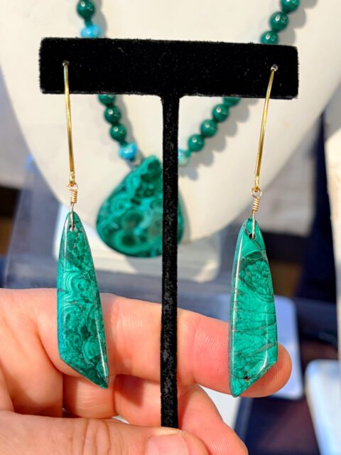 ππ±π
These are top grade orbicular malachite earrings on 18kt gold vermeil. Donβt miss me in Westerly, RI at the Windjammer Surf Bar for a wonderful Sea Glass Festival till 5pm today. Hope to see you in Rhode Island!
π
#windjammersurfbar #seaglassfestival #surfrhodeisland #surfite #zacharybloomdesigns
