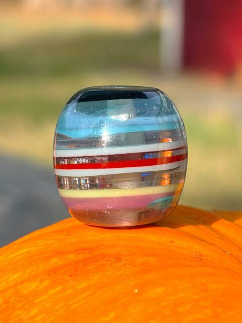 🏄♀️🏄🏄♂️
SURFITE ON PUMPKIN
Hand-shaped up-cycled surfboard resin bead available now.😜
#halloweenpumpkins #surfite #surfitebead #surfbead #zacharybloomdesigns